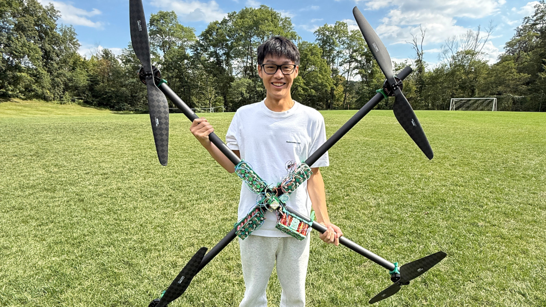 Thunder Rotorcraft Longest duration flight of an electrically powered UAV rotorcraft (5 kg ...